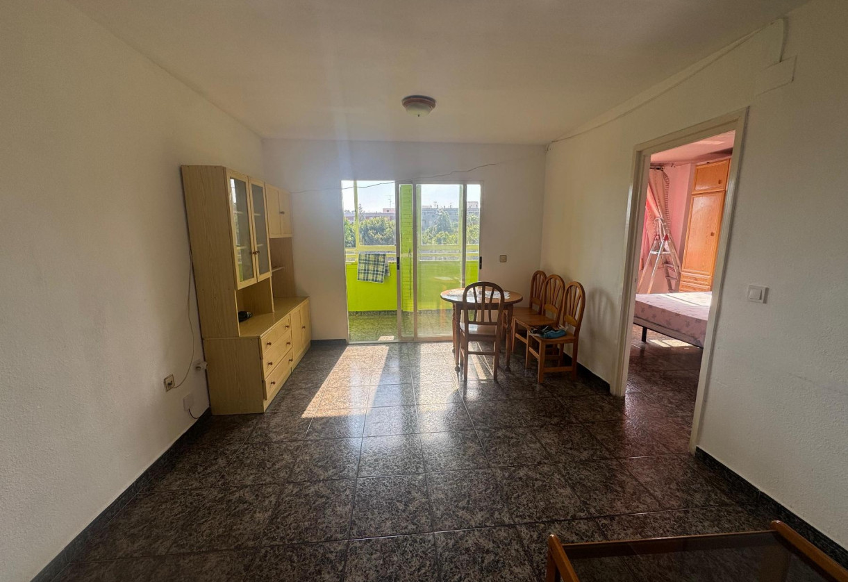 Sale · APARTAMENTO · Torrevieja · Playa del Acequión