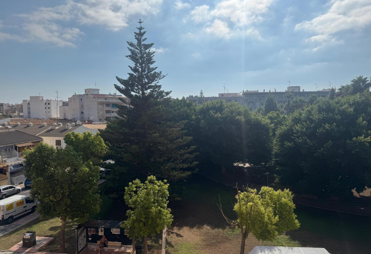 Sale · APARTAMENTO · Torrevieja · Playa del Acequión