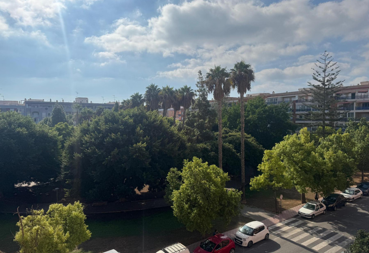 Sale · APARTAMENTO · Torrevieja · Playa del Acequión