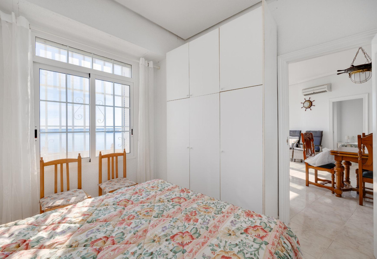 Resale · APARTAMENTO · Torrevieja · Playa del Acequión