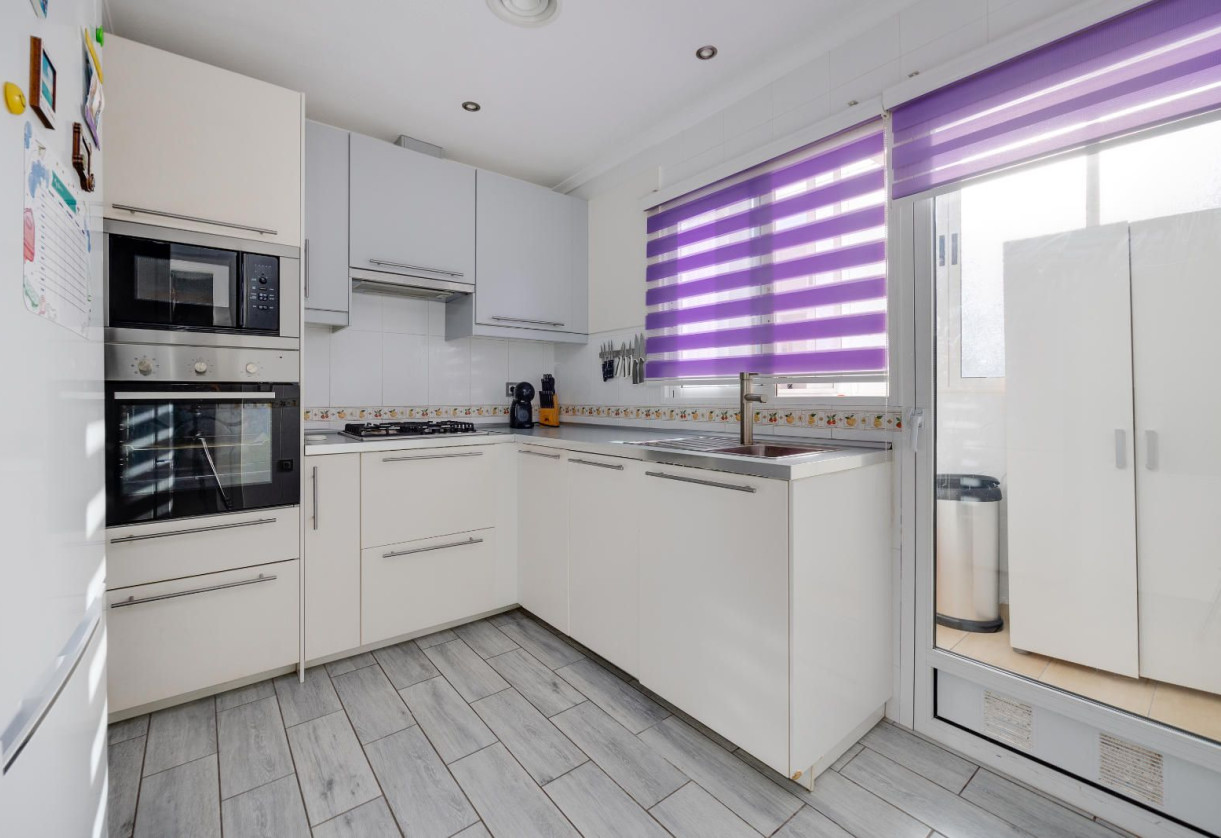 Resale · penthouse · Almoradi