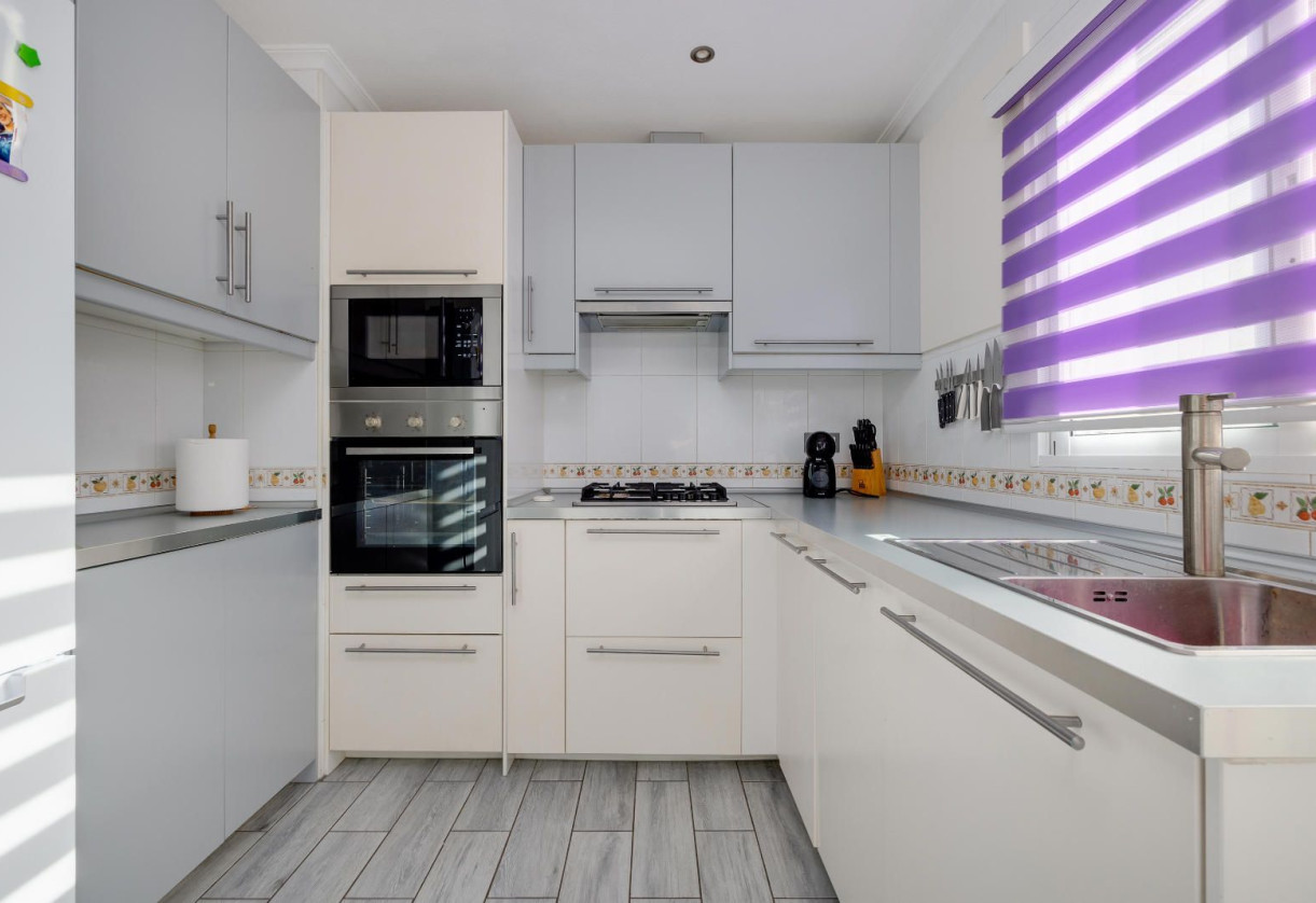 Resale · penthouse · Almoradi