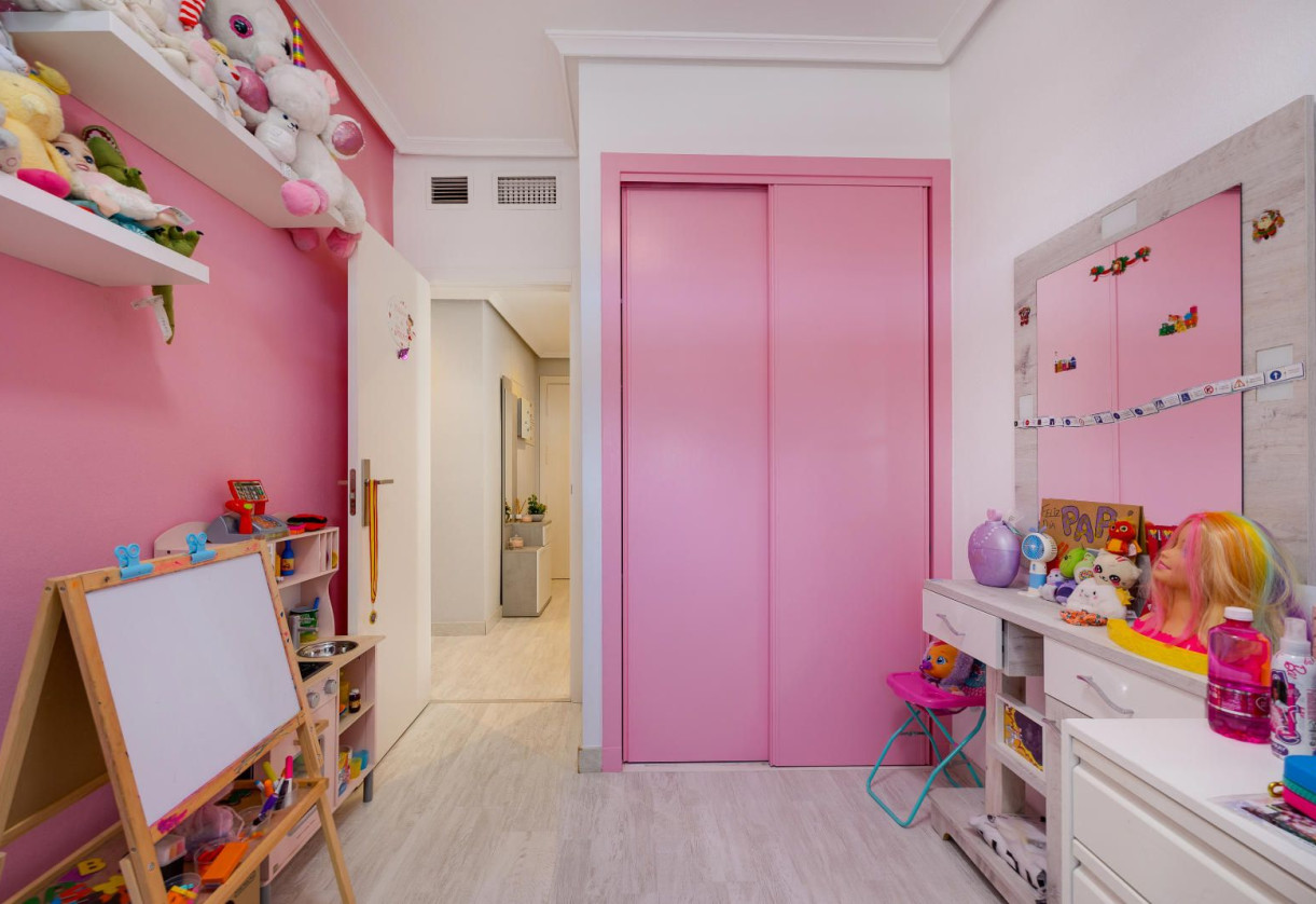 Resale · penthouse · Almoradi