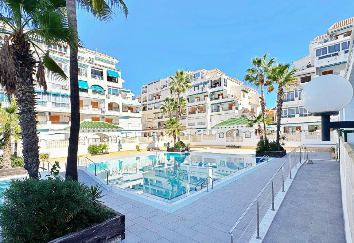Rynek wtórny · Apartment · Torrevieja · La mata
