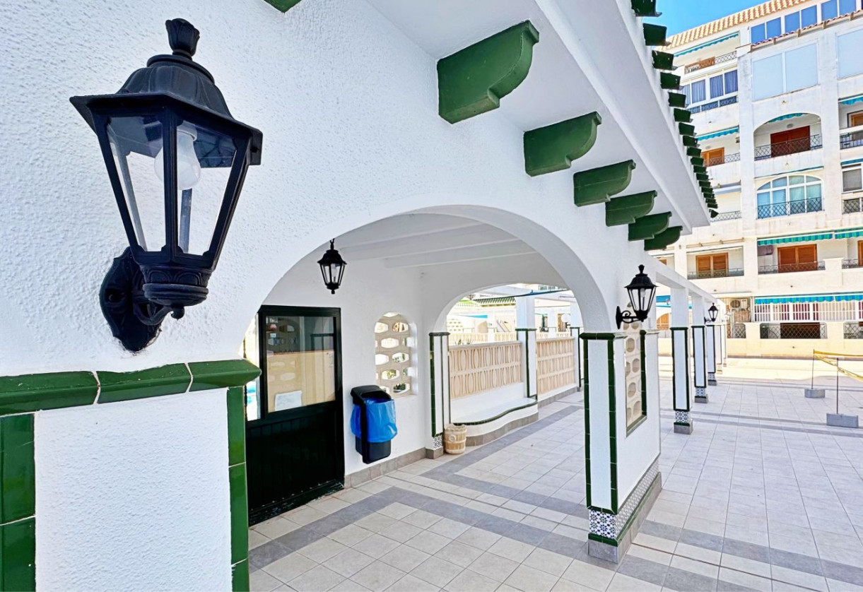 Rynek wtórny · Apartment · Torrevieja · La mata