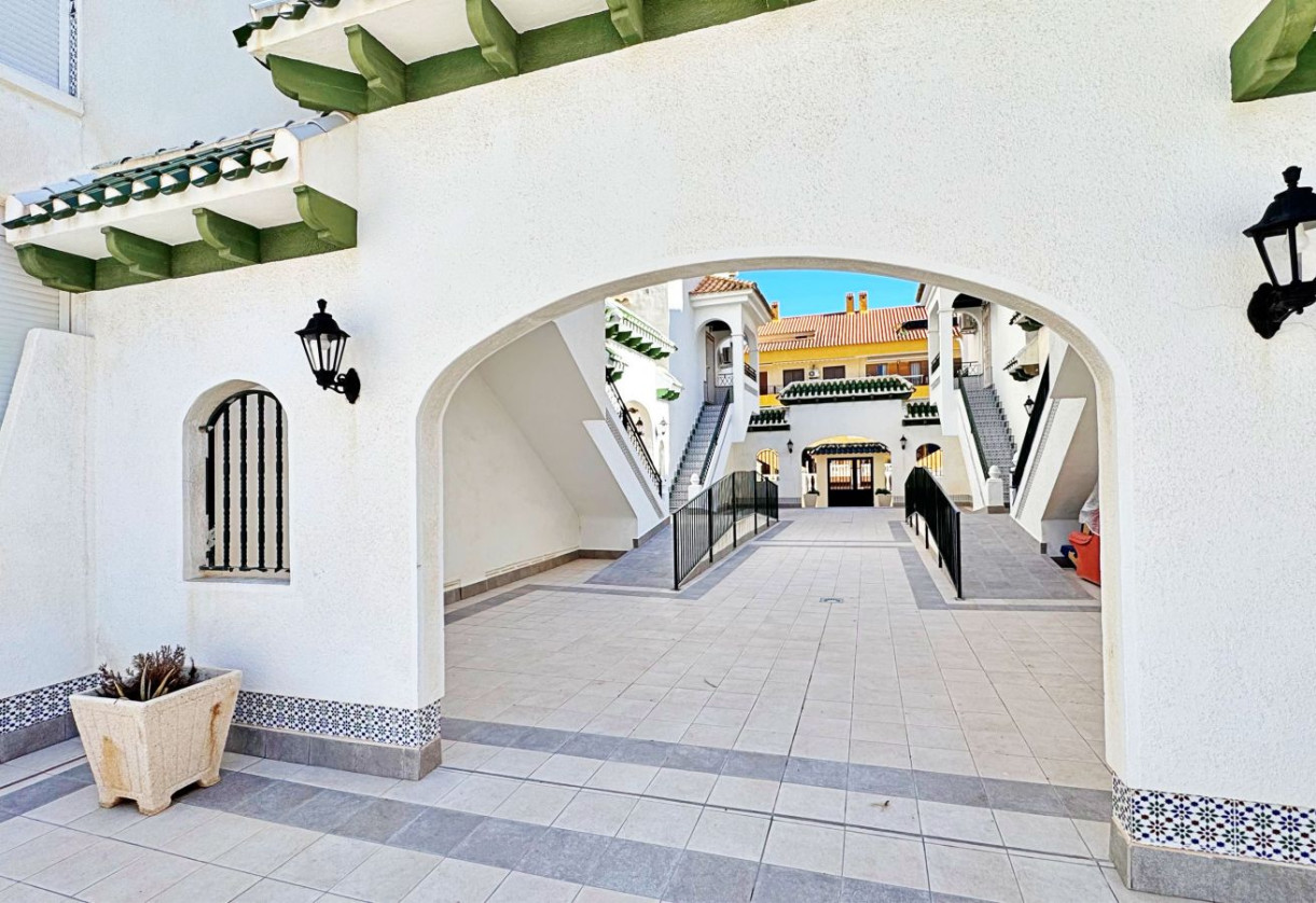 Rynek wtórny · Apartment · Torrevieja · La mata