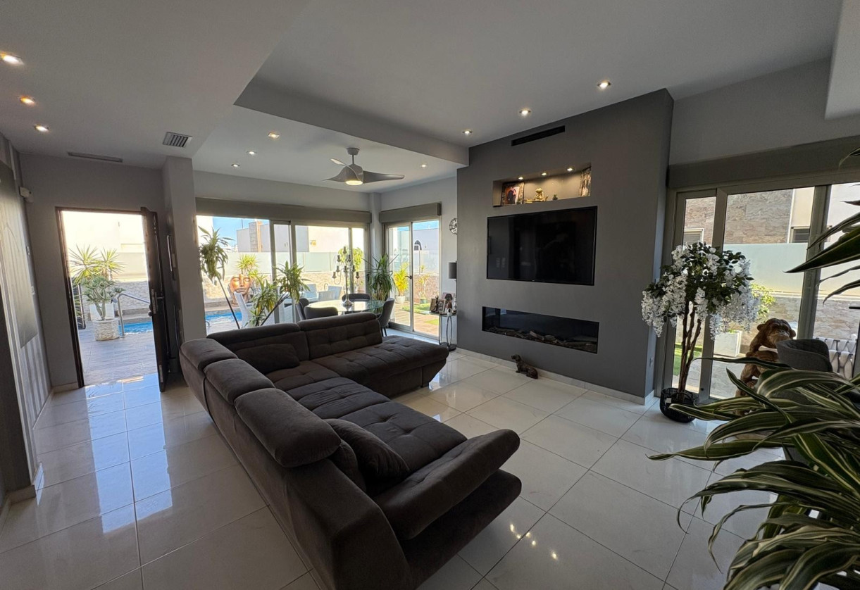 Reventa · Villa · Orihuela Costa · Villamartín