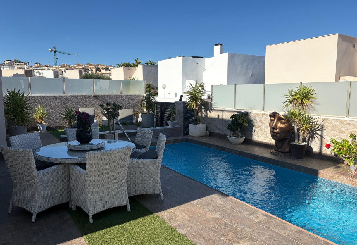 Reventa · Villa · Orihuela Costa · Villamartín