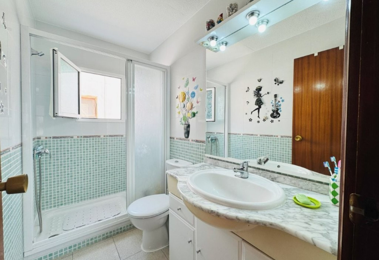 Resale · Apartment · La Mata