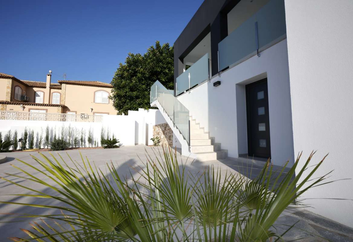 New Build · detached house · Calpe
