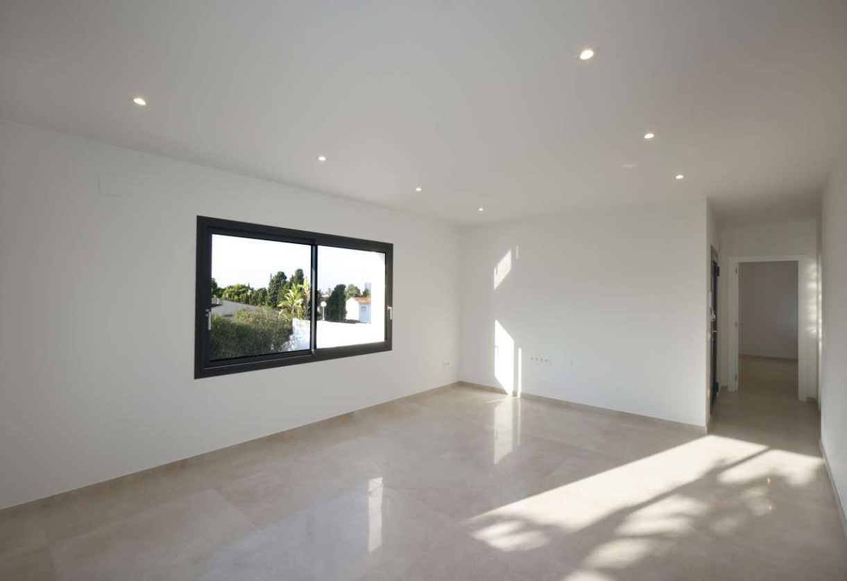 New Build · detached house · Calpe