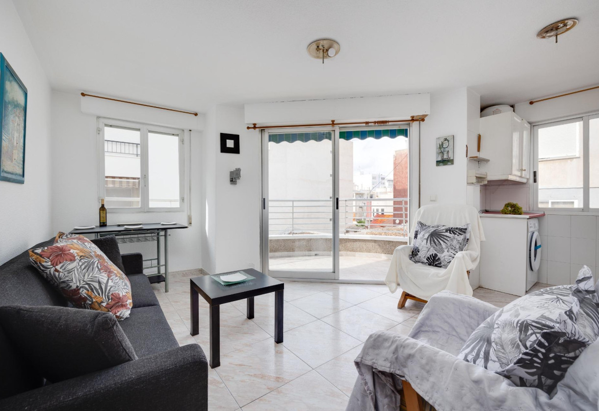 Sale · Apartment · Torrevieja · Paseo maritimo