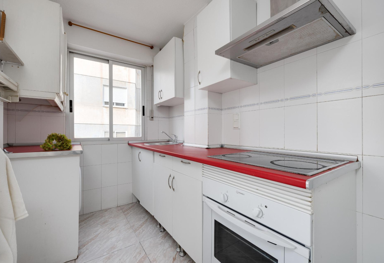 Sale · Apartment · Torrevieja · Paseo maritimo