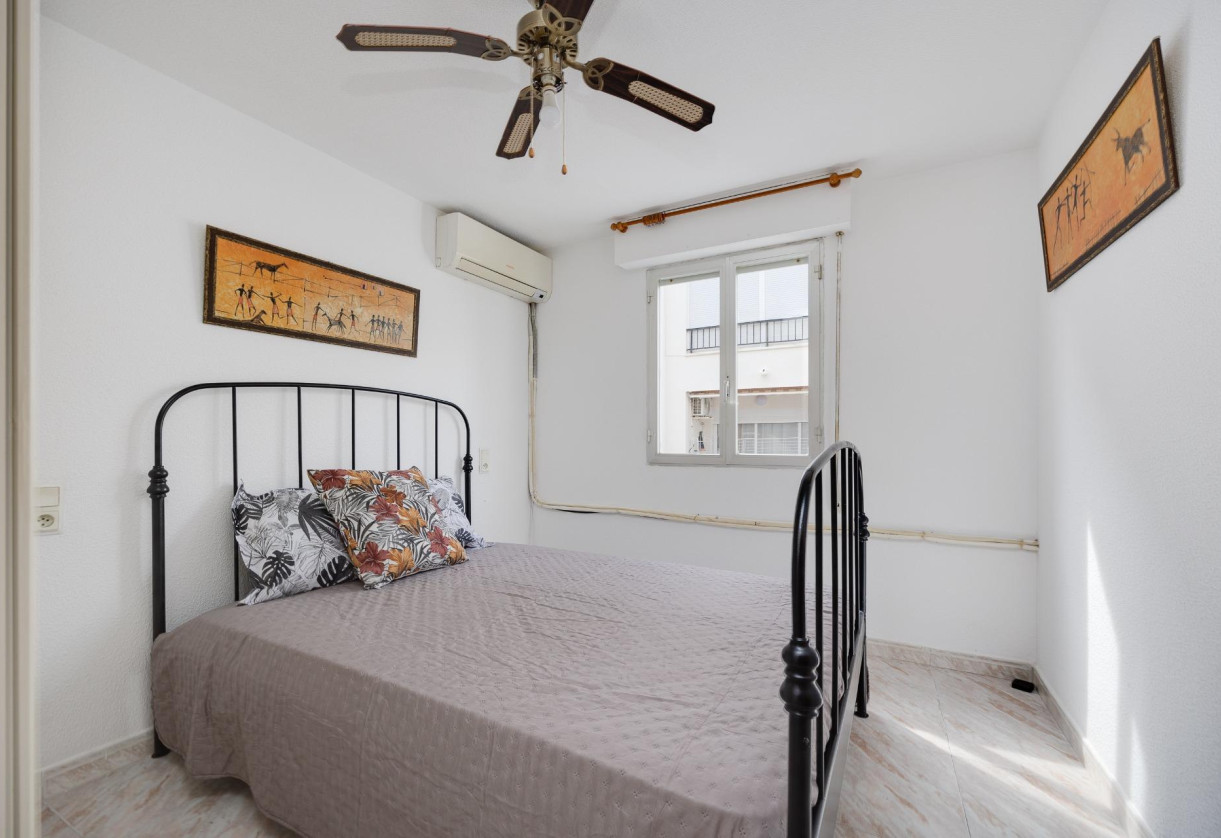 Sale · Apartment · Torrevieja · Paseo maritimo