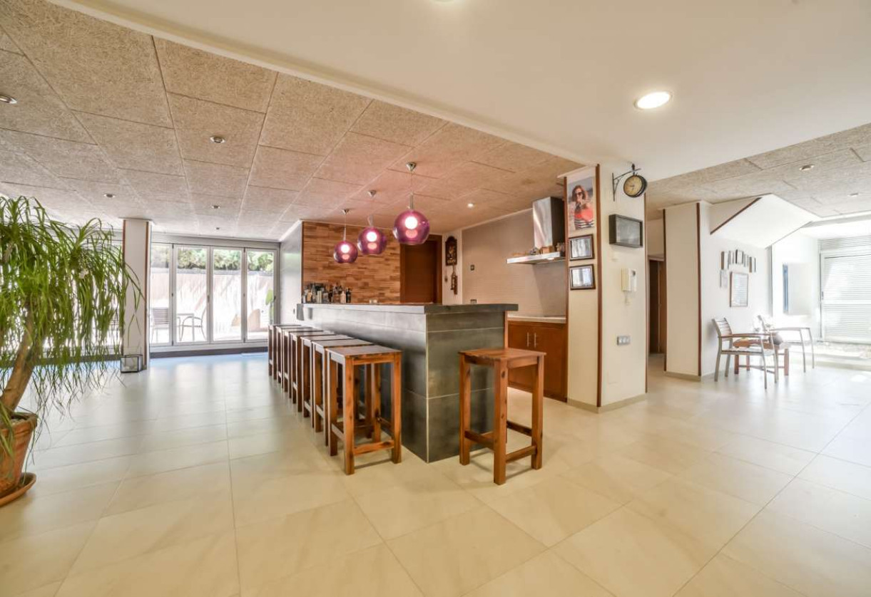 Sale · detached house · Benidorm