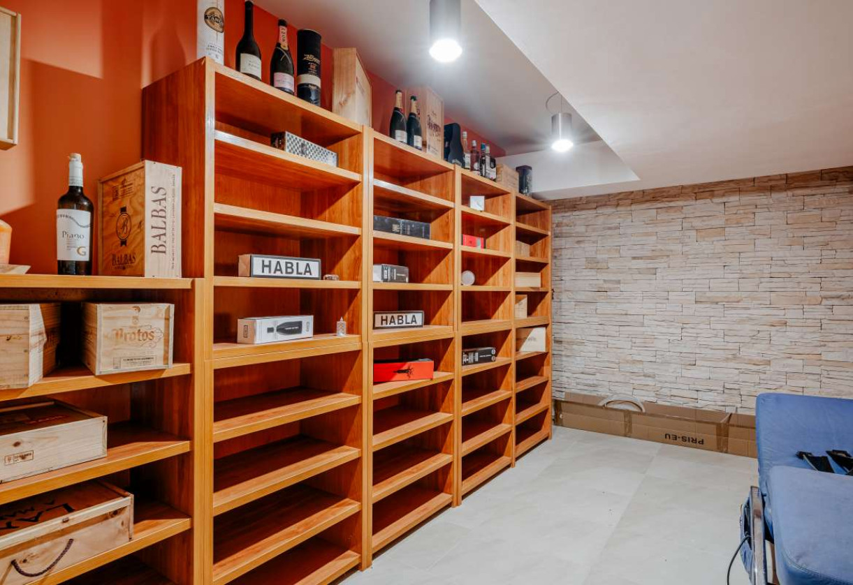 Sale · detached house · Benidorm