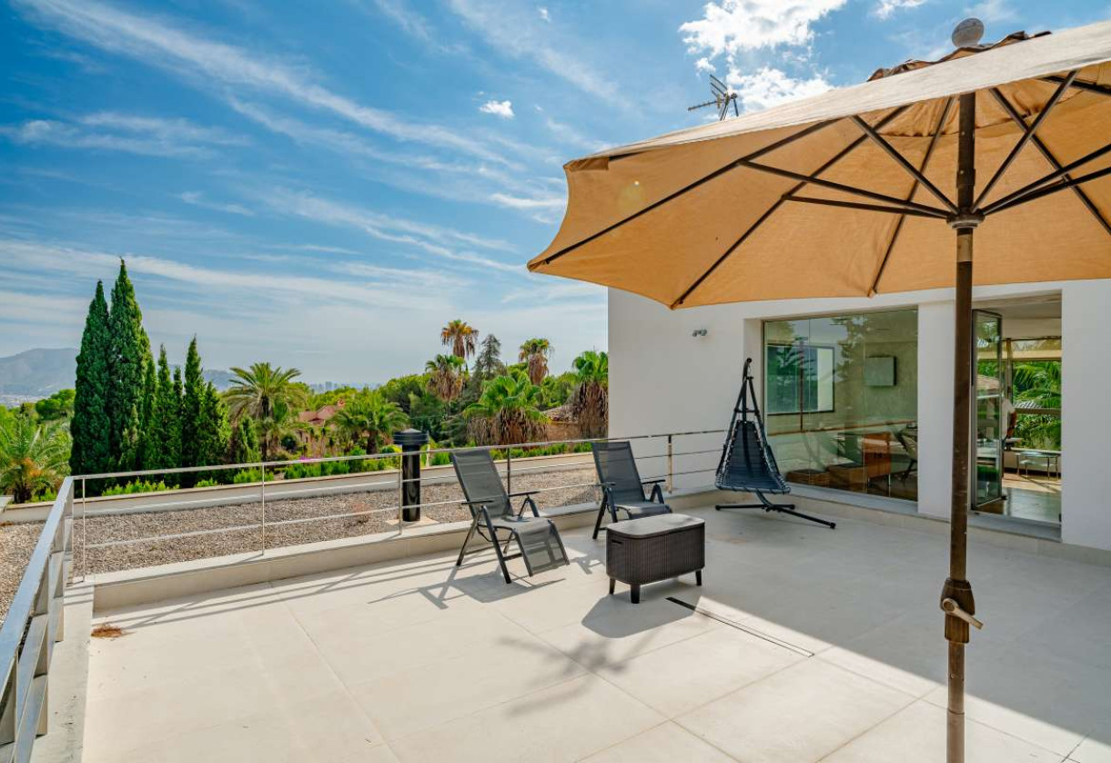 Sale · detached house · Benidorm