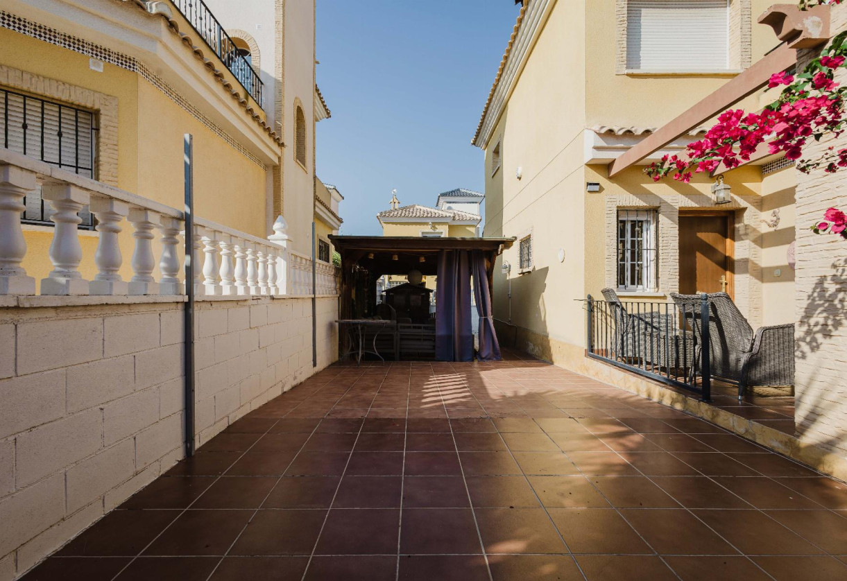 Reventa · Chalet · Algorfa · LO CRISPIN