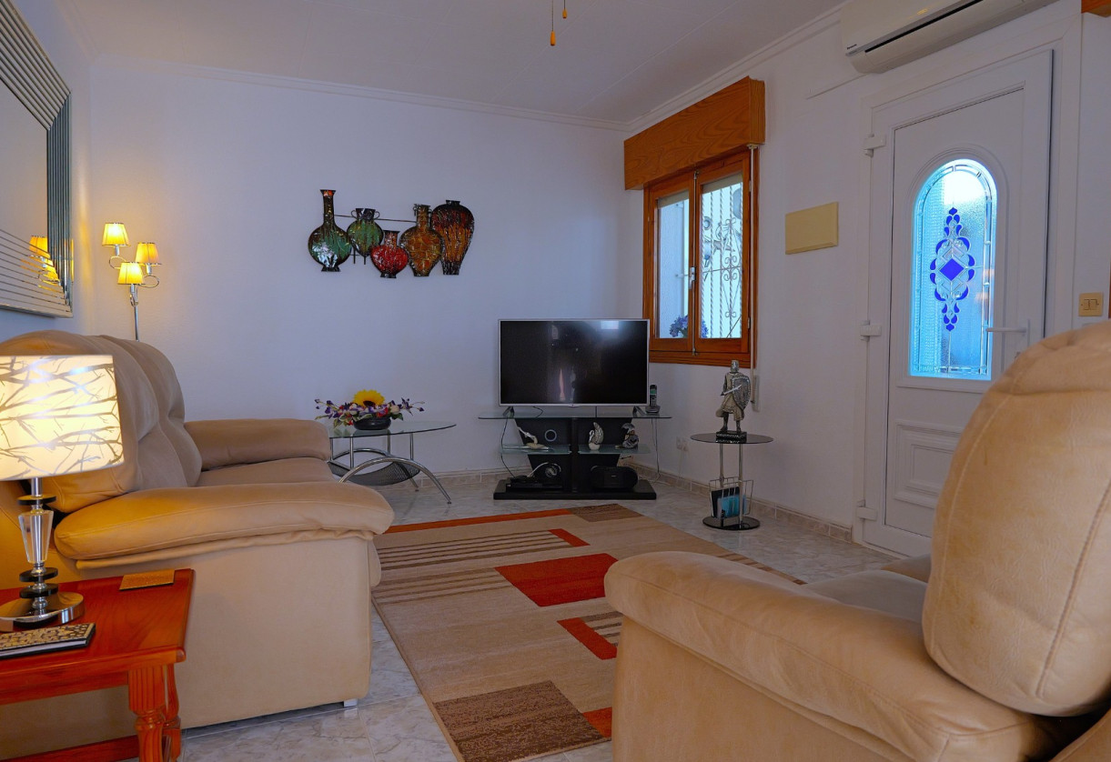 Sale · Villa · Torrevieja · Urbanización San Luis