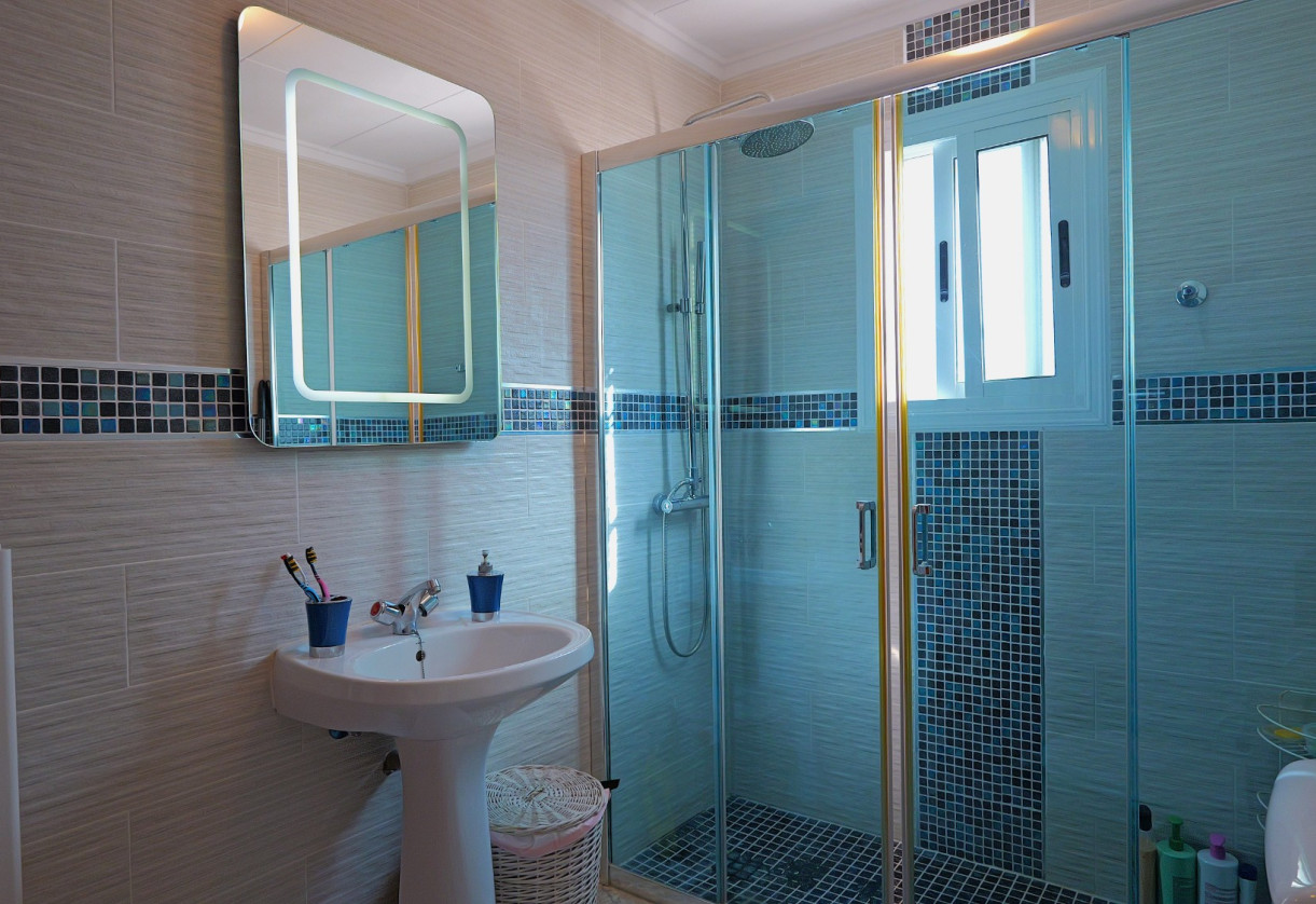 Sale · Villa · Torrevieja · Urbanización San Luis