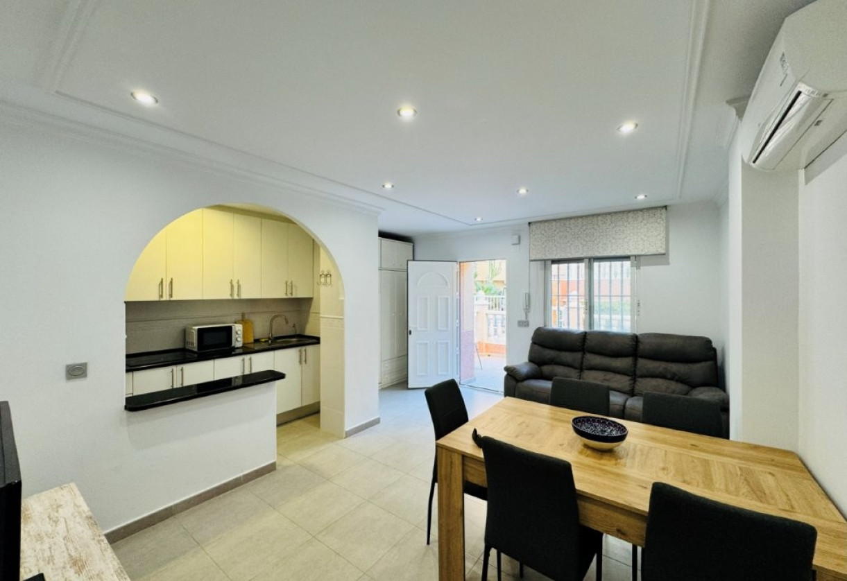 Rynek wtórny · Apartment · La Mata · Alanis