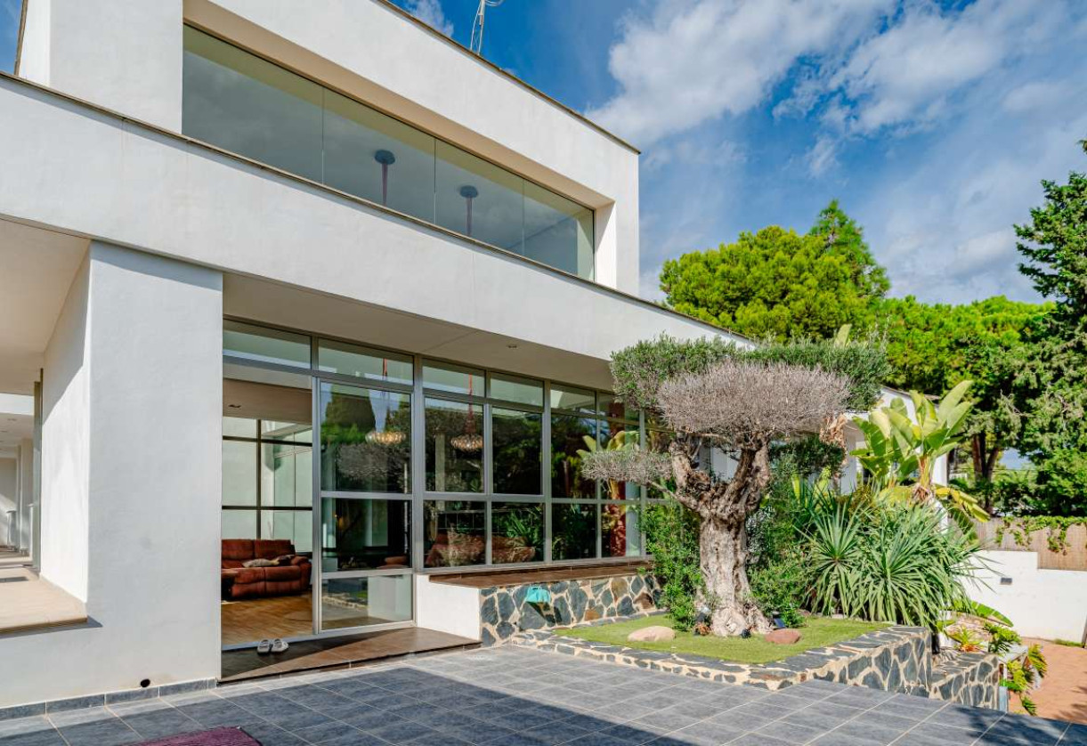 Sale · detached house · Benidorm