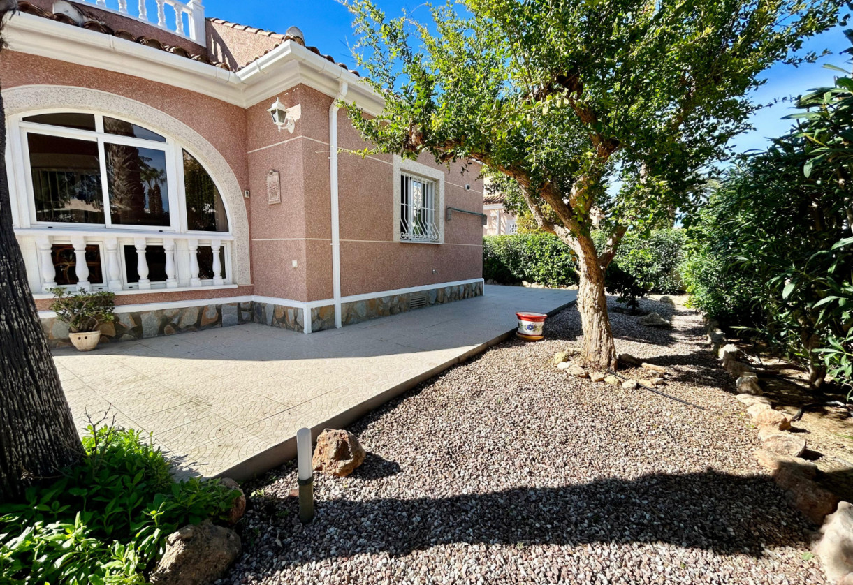 Reventa · Detached House / Villa · El Chaparral