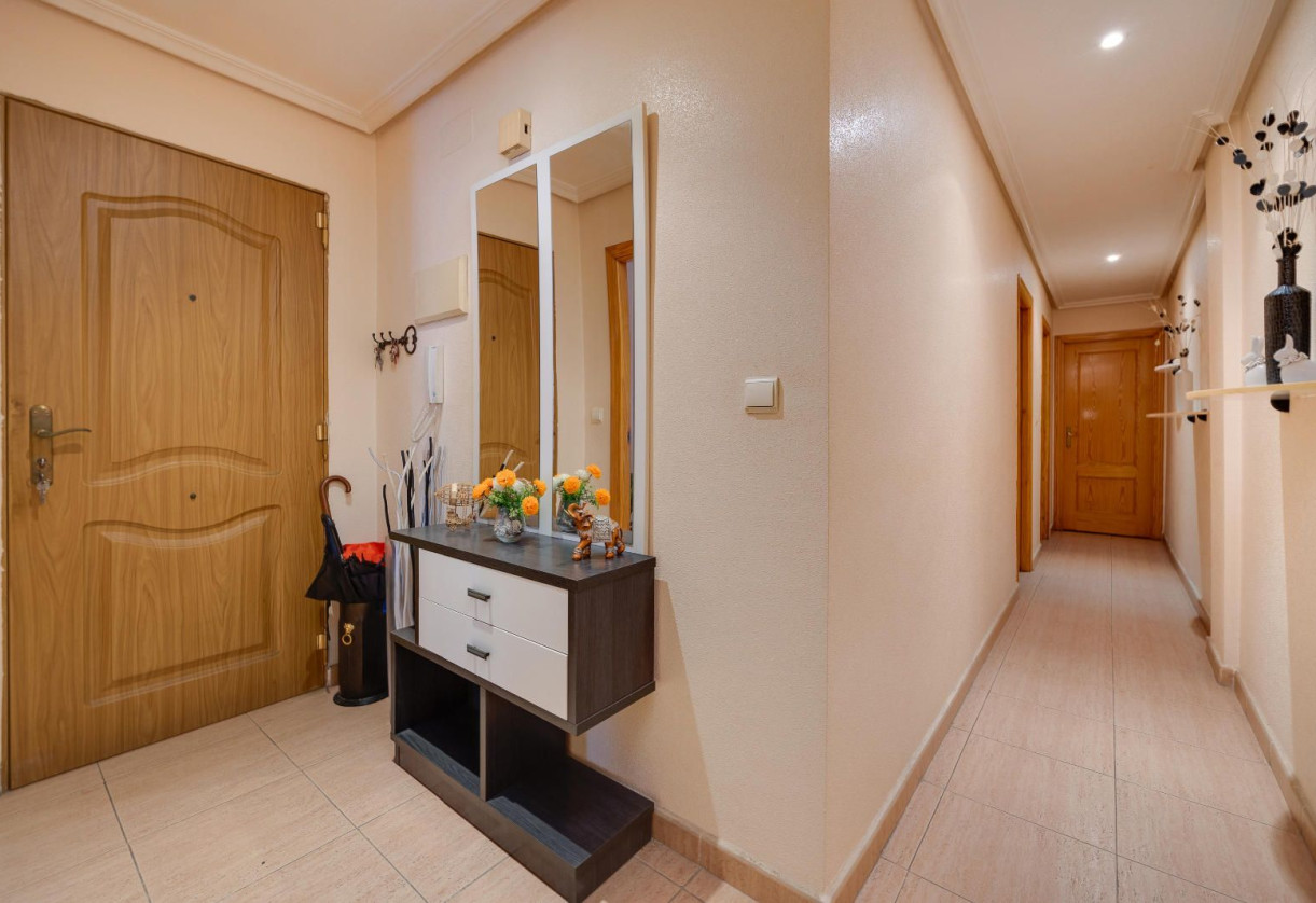 Rynek wtórny · Apartment · Torrevieja · Centro