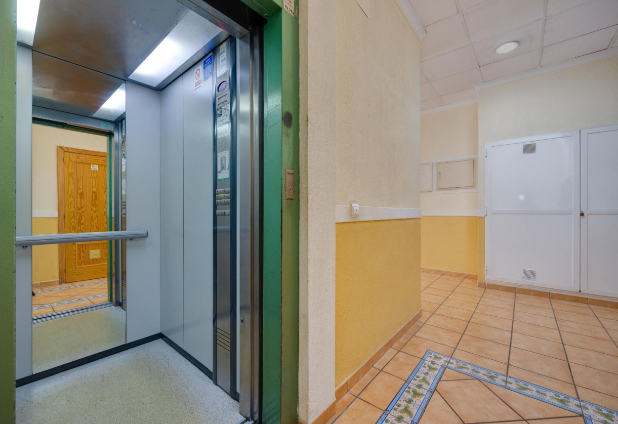 Rynek wtórny · Apartment · Torrevieja · Centro