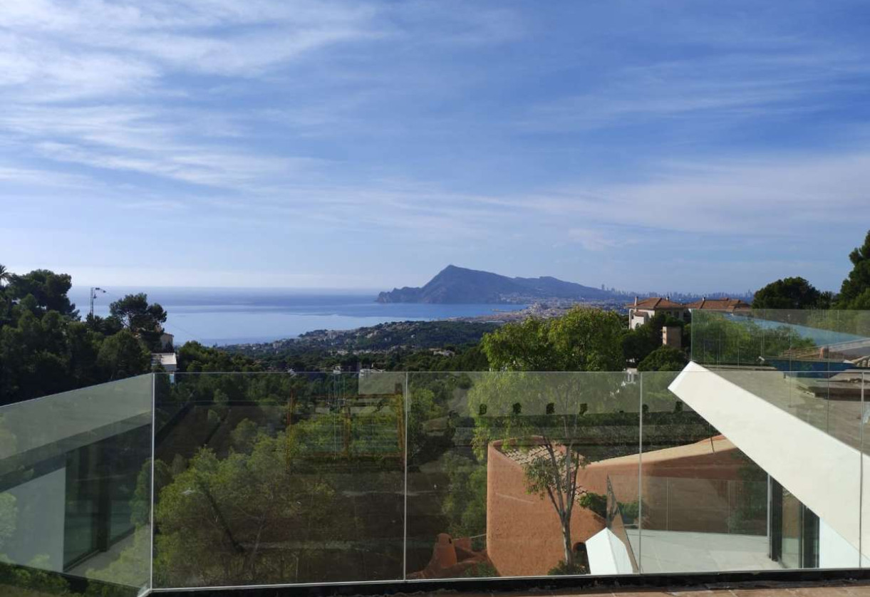 Resale · detached house · Altea