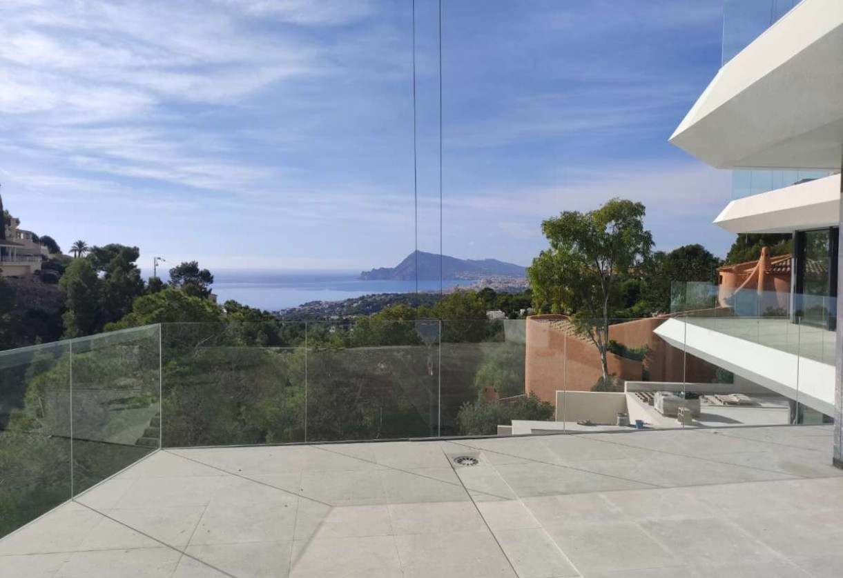 Resale · detached house · Altea