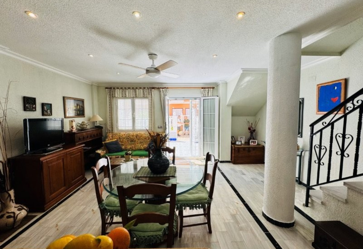 Rynek wtórny · Townhouse · La Mata · Puerto Romano