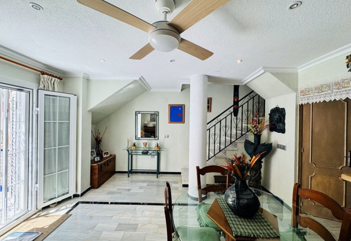 Rynek wtórny · Townhouse · La Mata · Puerto Romano