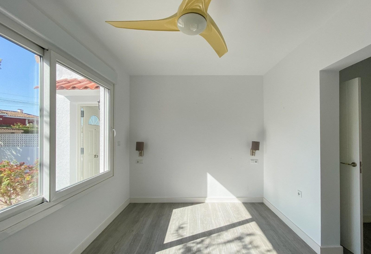 Sale · Chalet · Torrevieja · AGUAS NUEVAS