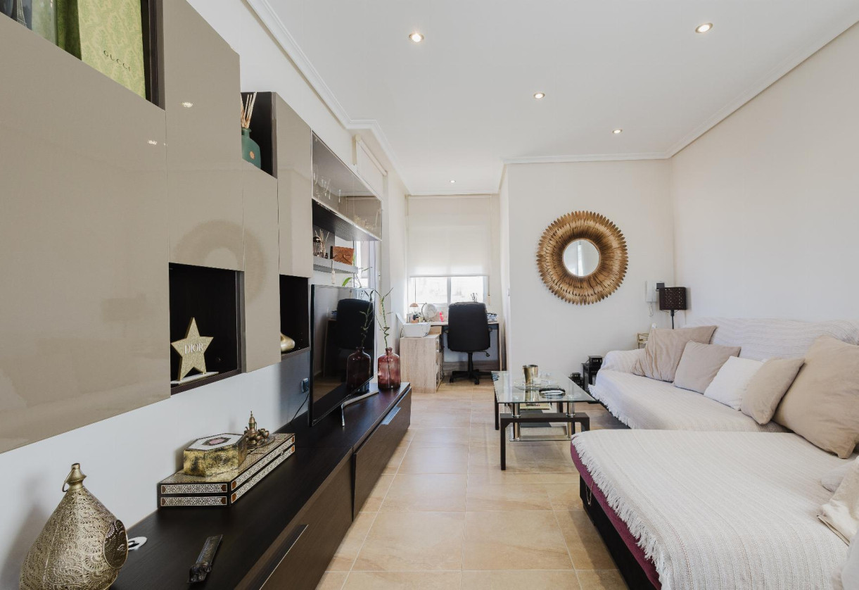 Sale · Chalet · Torrevieja · LA SIESTA