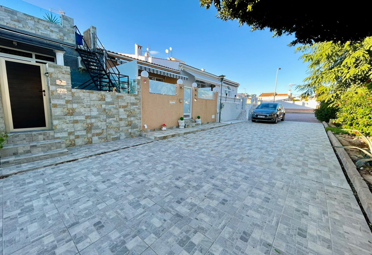 Sale · Townhouse · Torrevieja · Urbanización San Luis