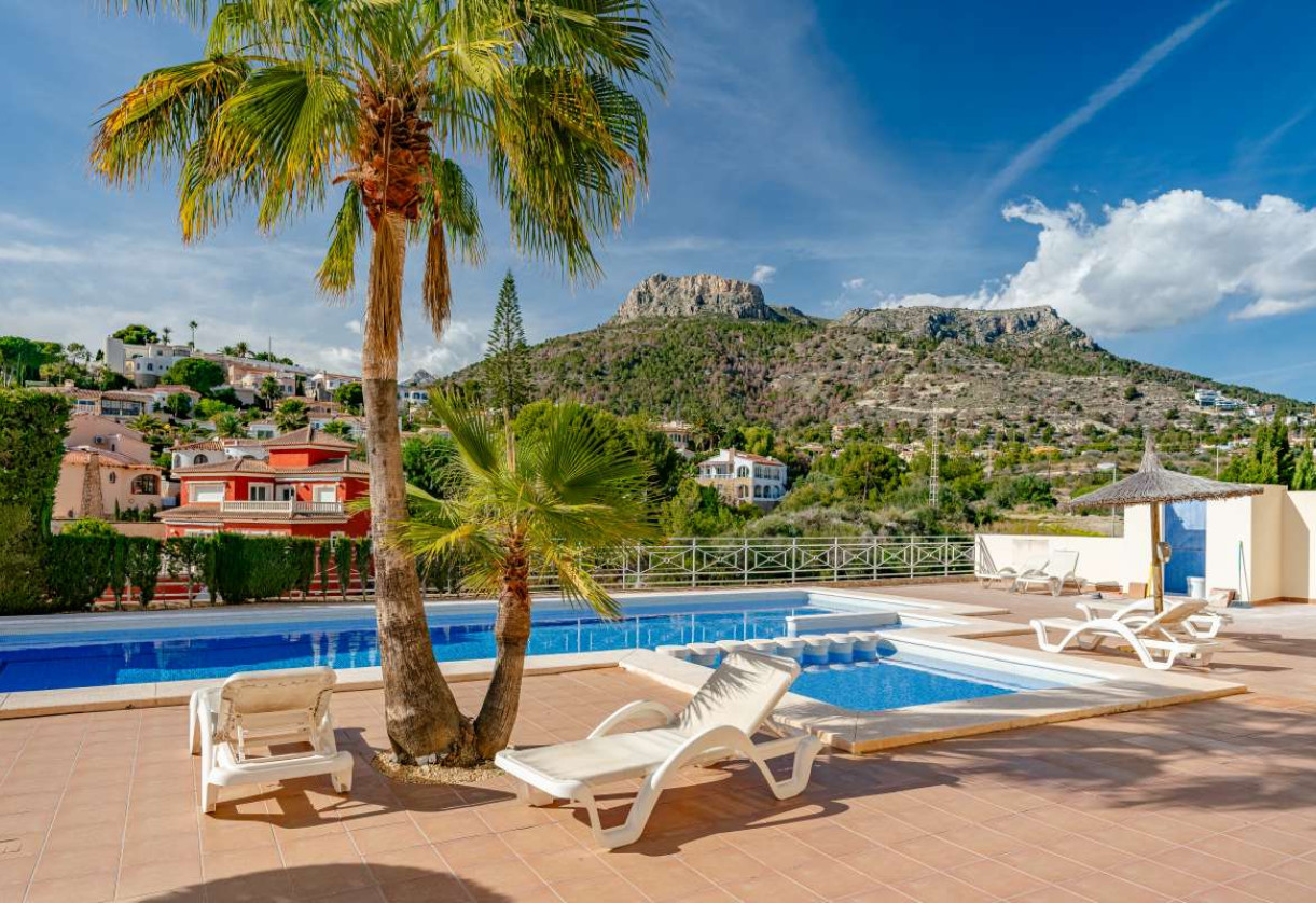 Resale · House · Calpe