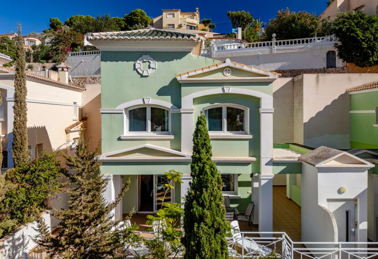 Resale · House · Calpe