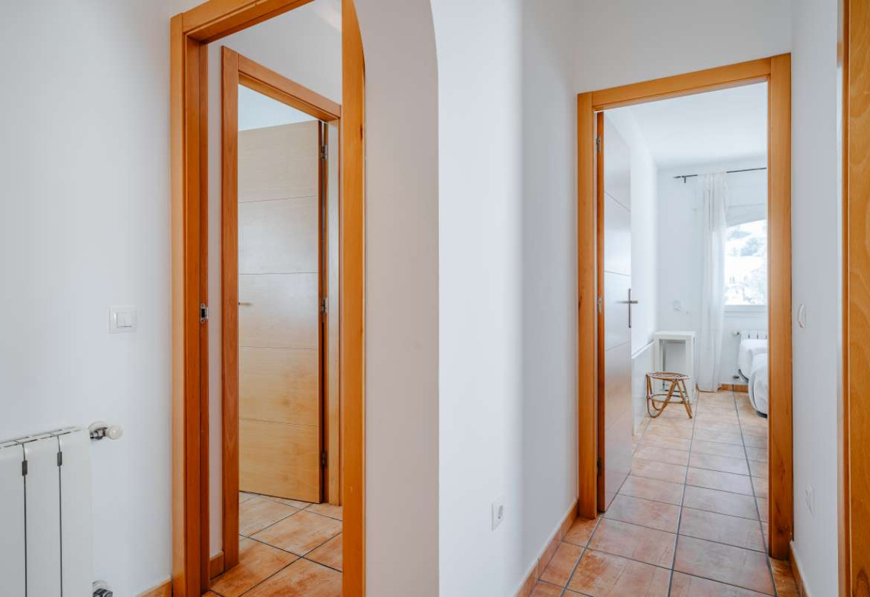 Resale · House · Calpe