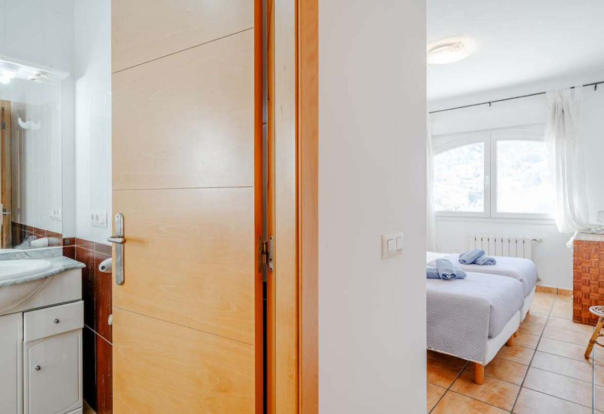 Resale · House · Calpe