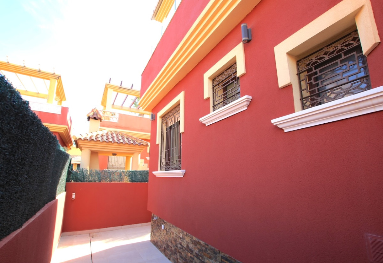 Sale · Villa · Algorfa - Urb. Lo Crispin