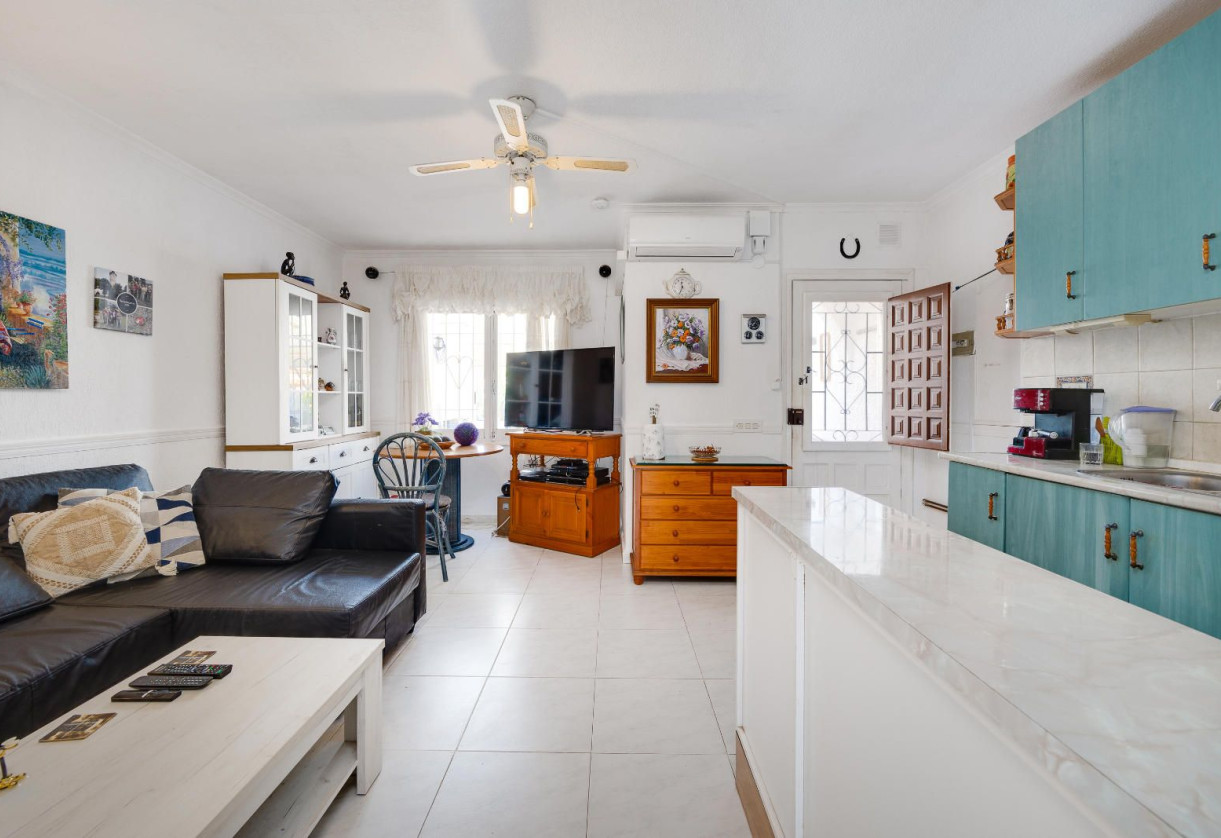 Reventa · terraced house · Torrevieja · Los Ángeles