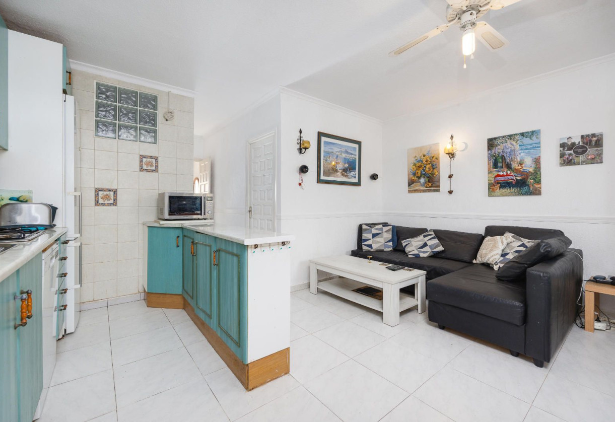 Reventa · terraced house · Torrevieja · Los Ángeles