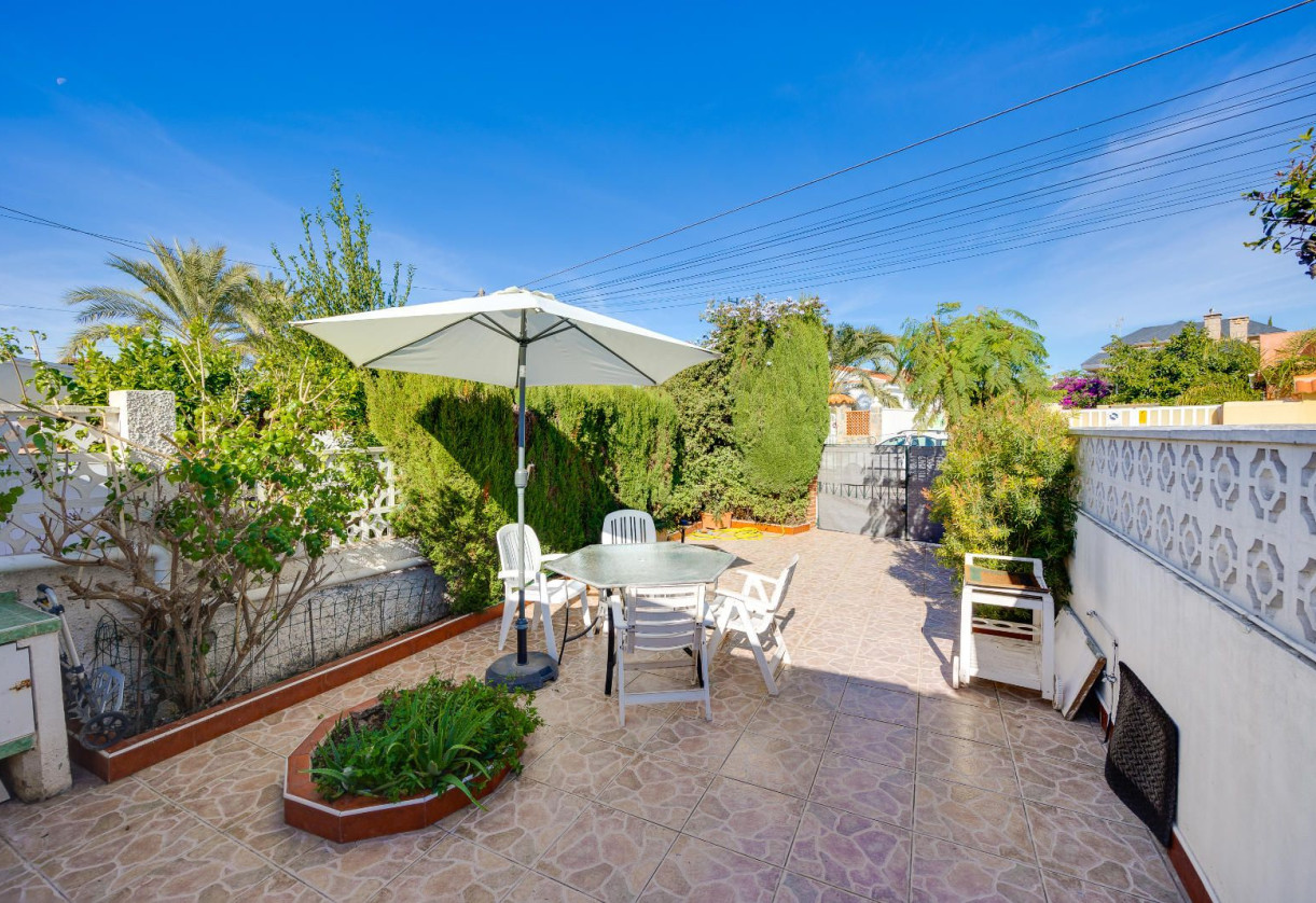 Reventa · terraced house · Torrevieja · Los Ángeles