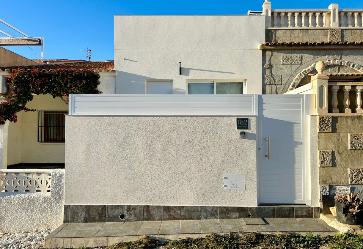 Rynek wtórny · Townhouse · Torrevieja · Urbanización San Luis