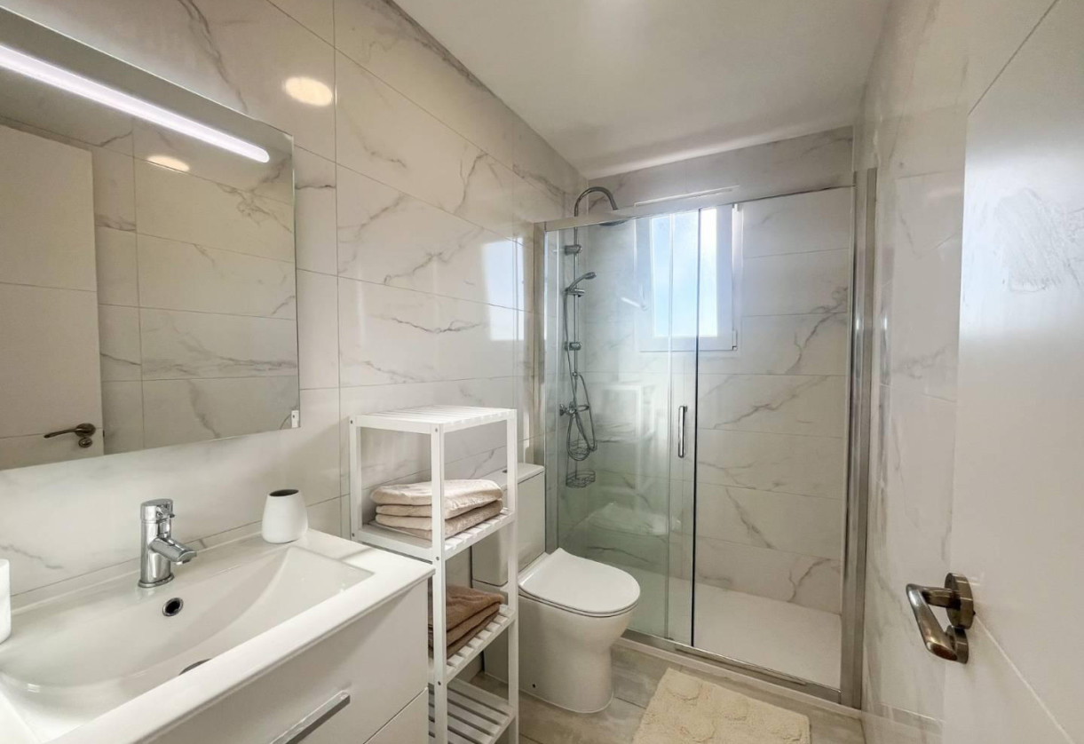 Sale · APARTAMENTO · Torrevieja · Punta Prima