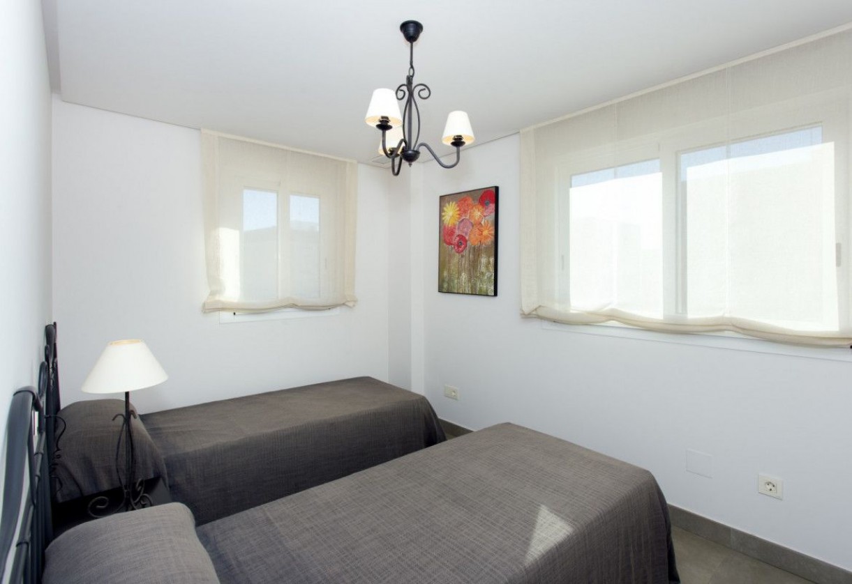 Rynek pierwotny · Terraced Houses · Santa Pola