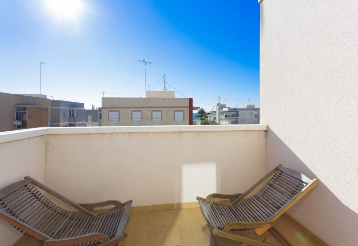 Rynek pierwotny · Terraced Houses · Santa Pola