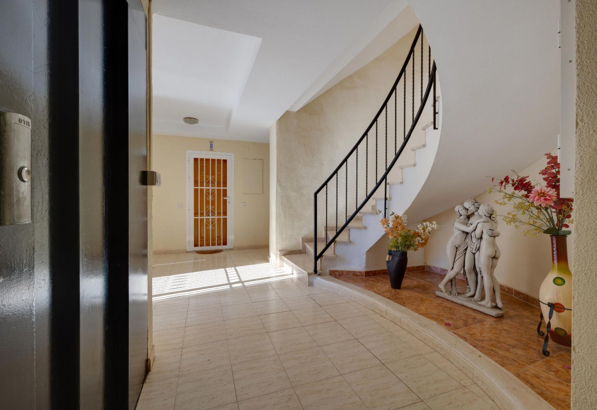 Sale · Apartment · Torrevieja · San Luis