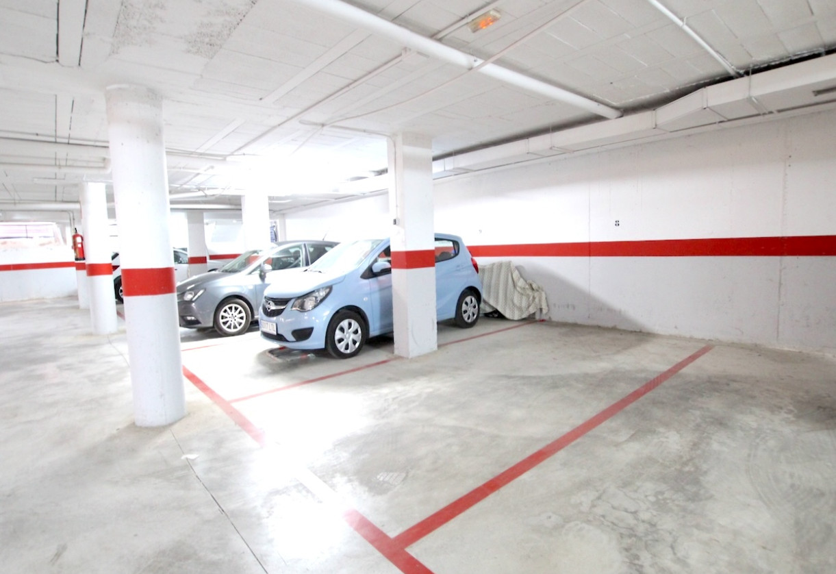 Rynek wtórny · Apartment · Heredades